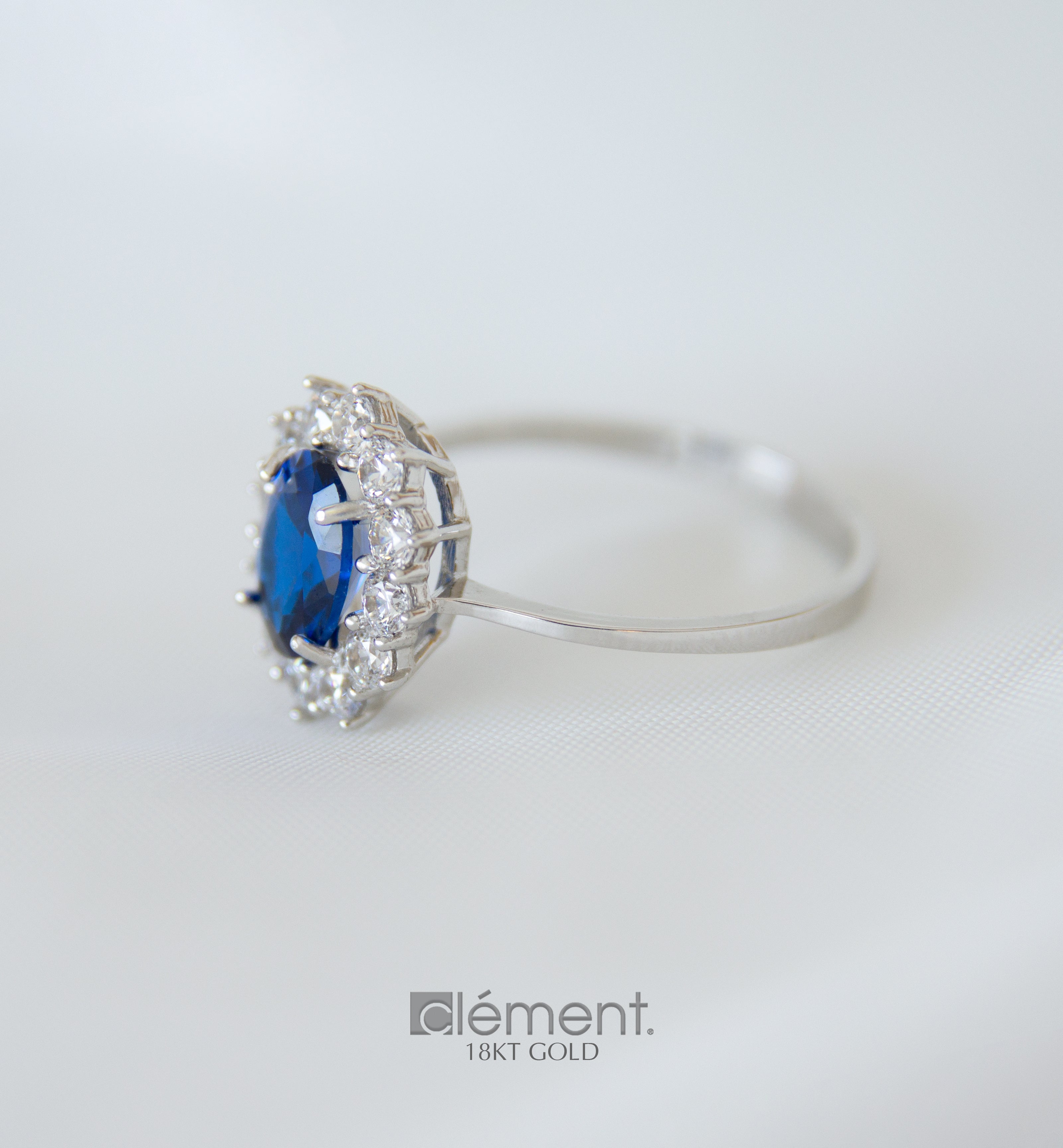 18ct Gold Ring with CZ Stones