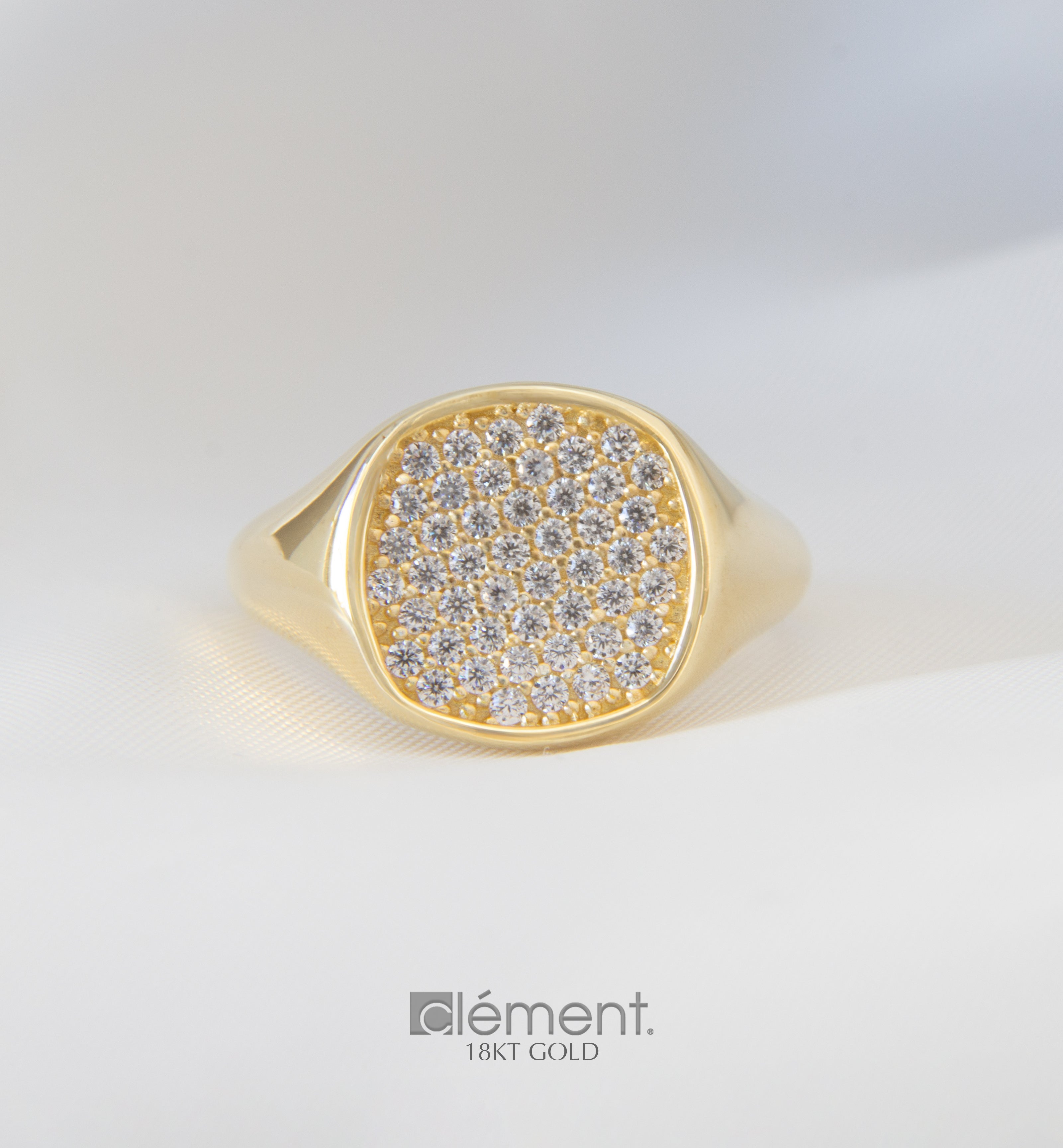 18ct Yellow Gold Signet Ring with CZ Stones