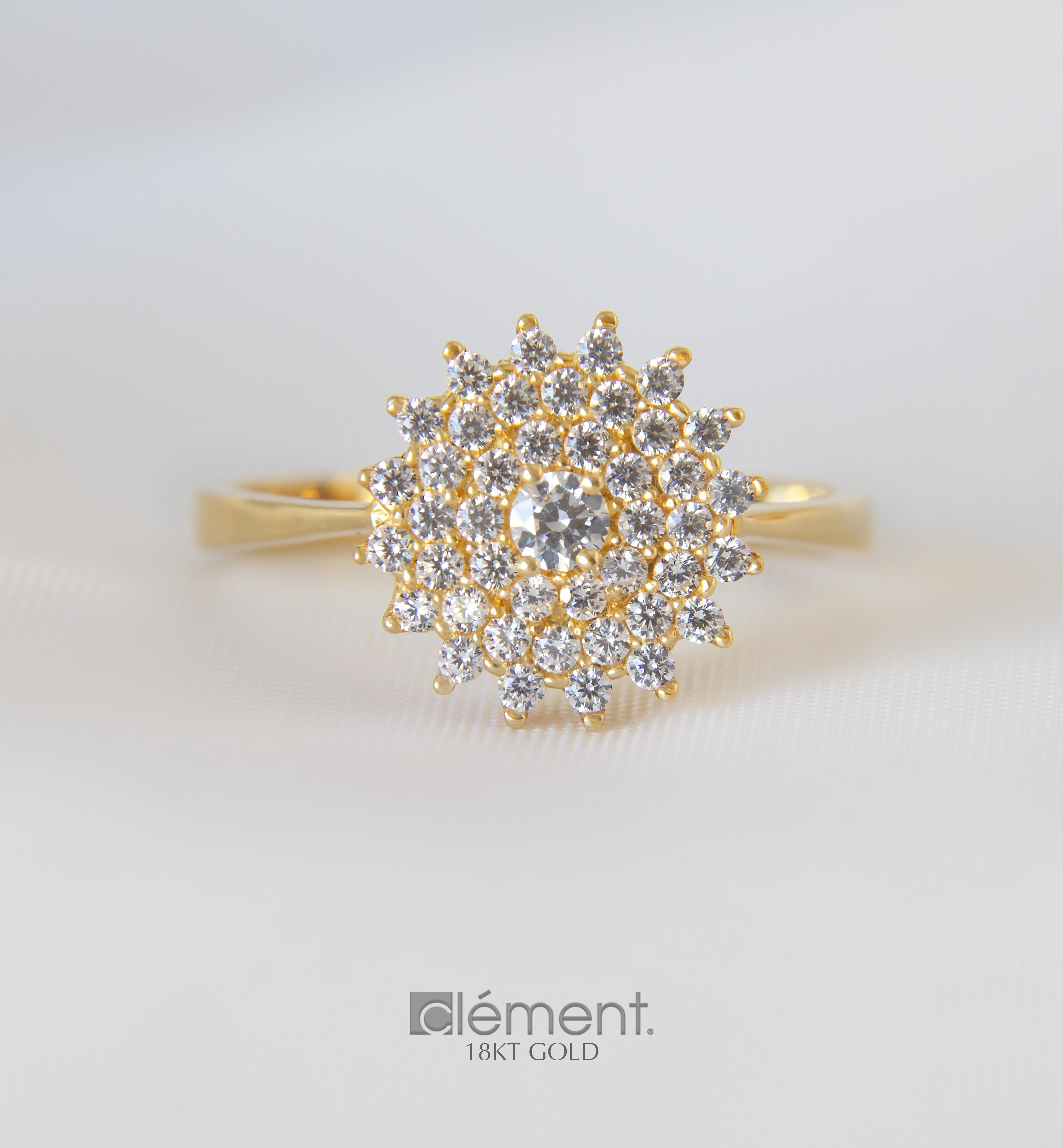 18ct Gold CZ Ring