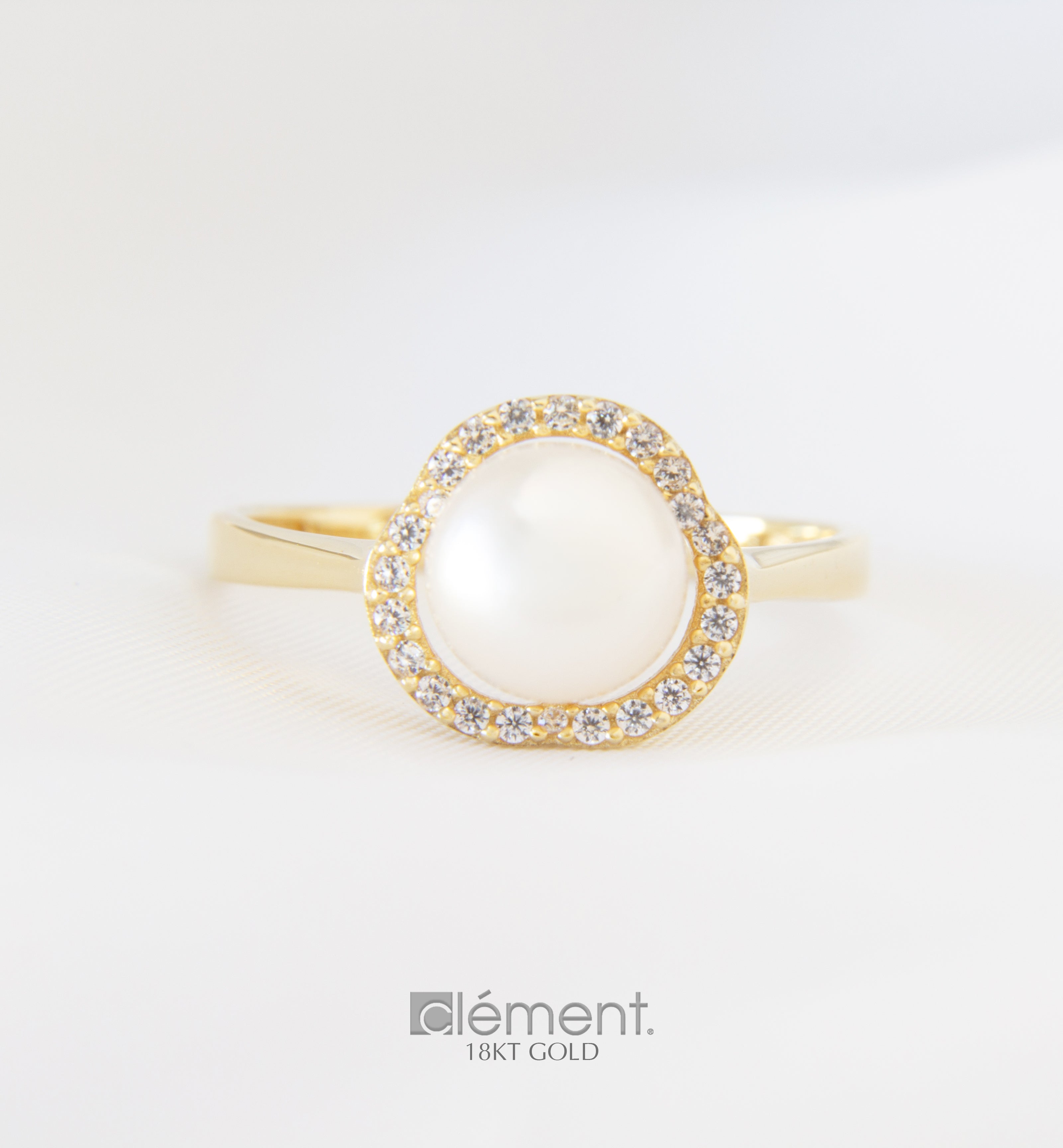 Cluster Ring, 18ct Gold — Heather McDermott