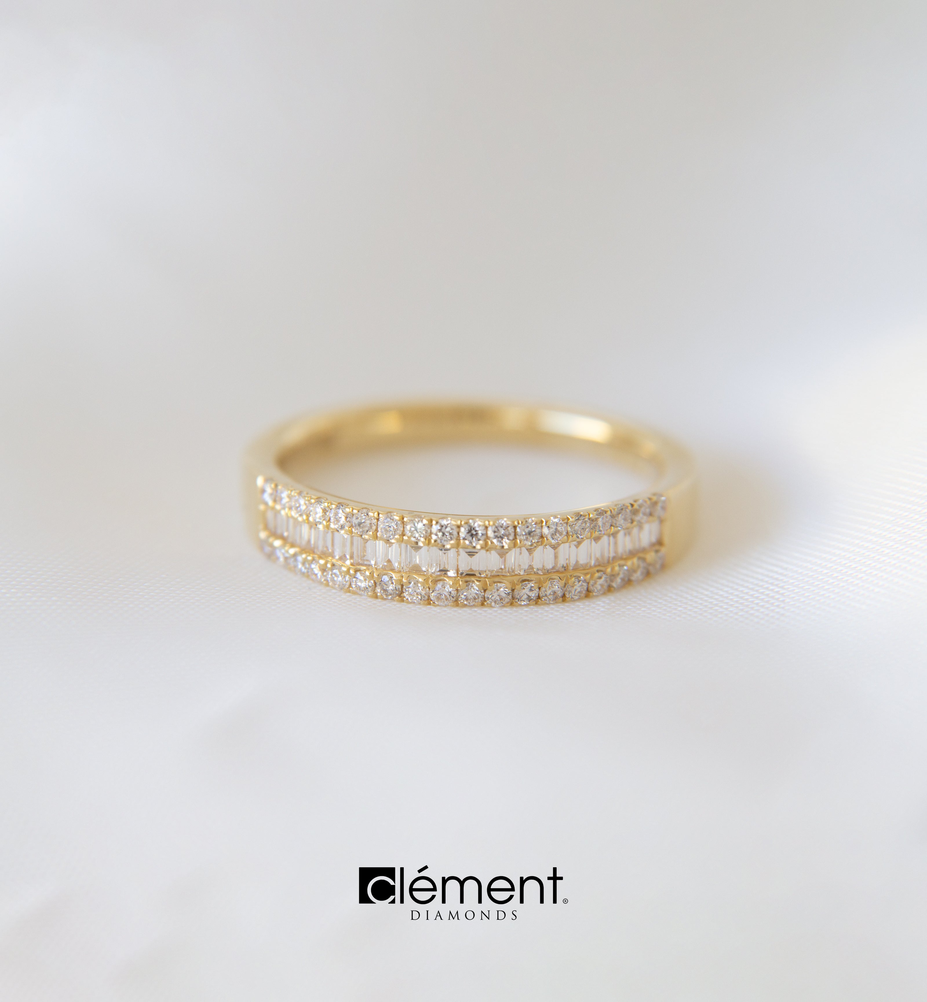 18ct Yellow Gold Diamond Ring