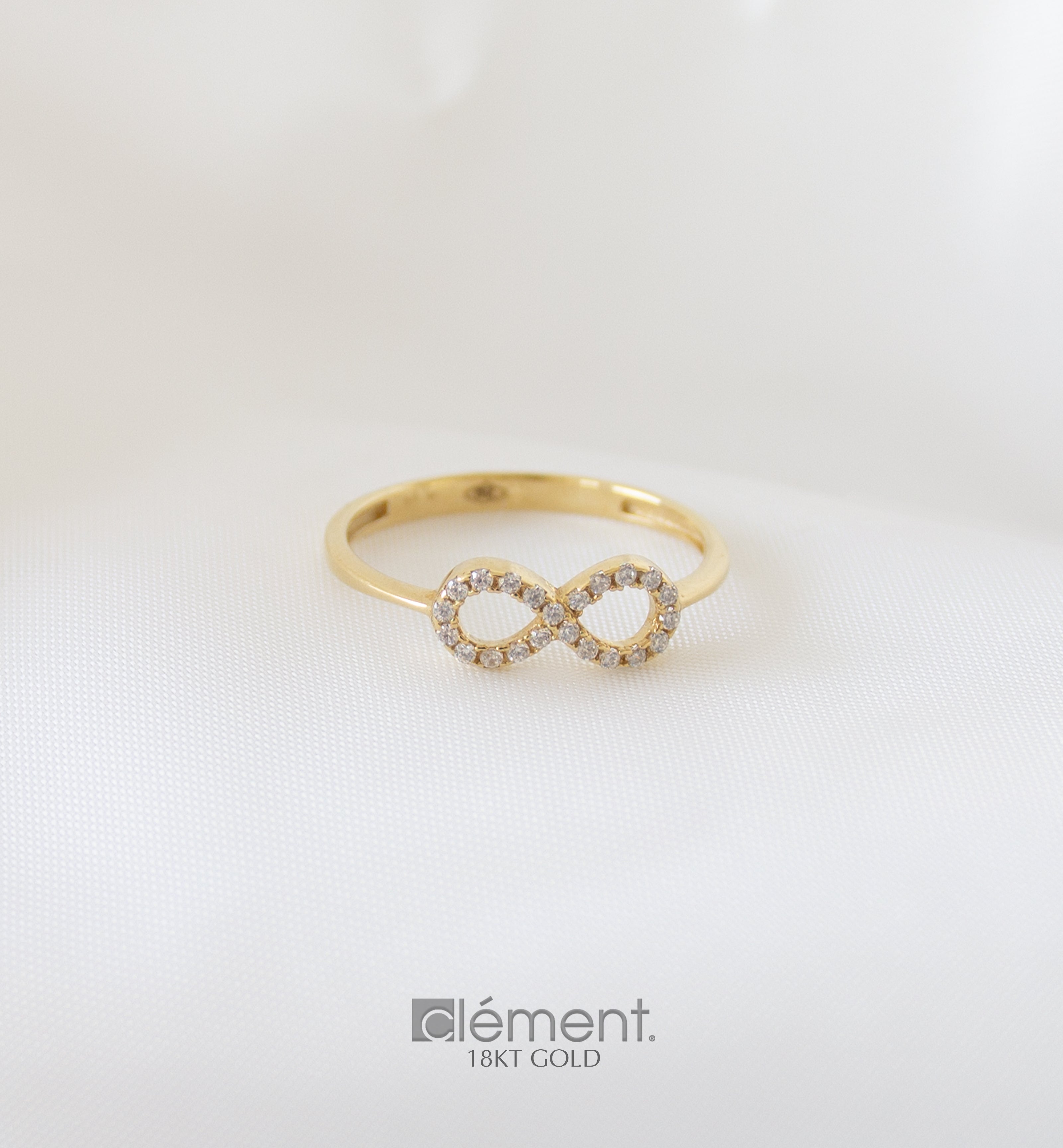 18ct Yellow Gold Infinity Ring