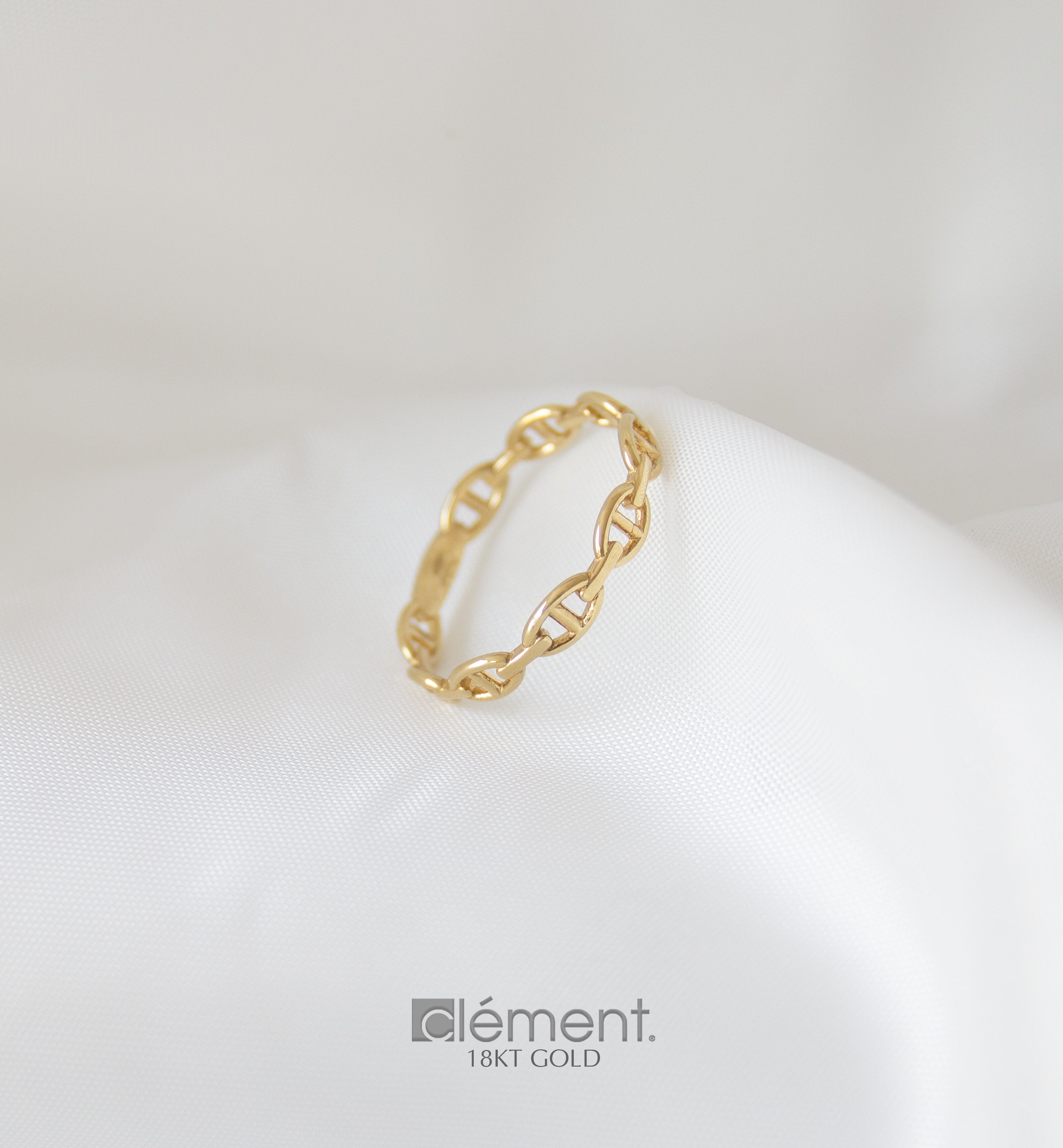 18ct Yellow Gold Design Ring