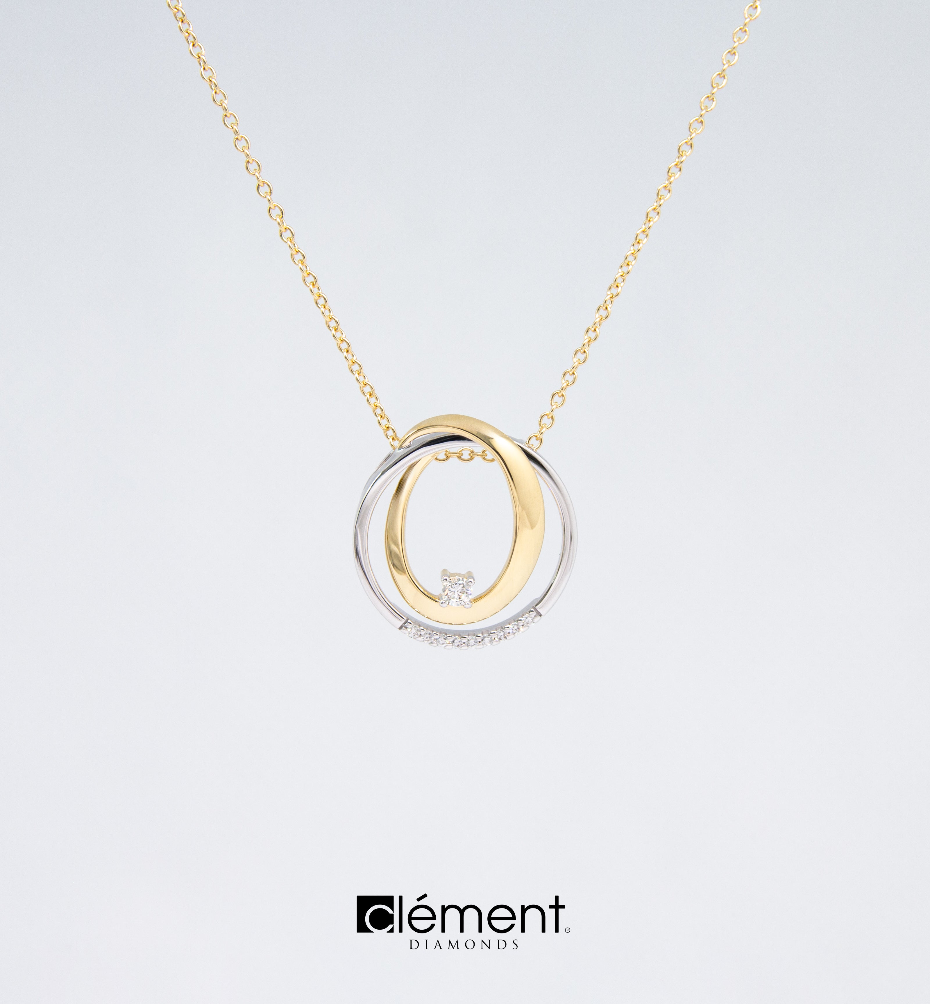 18ct Gold Two-Tone Diamond Circle Design Pendant