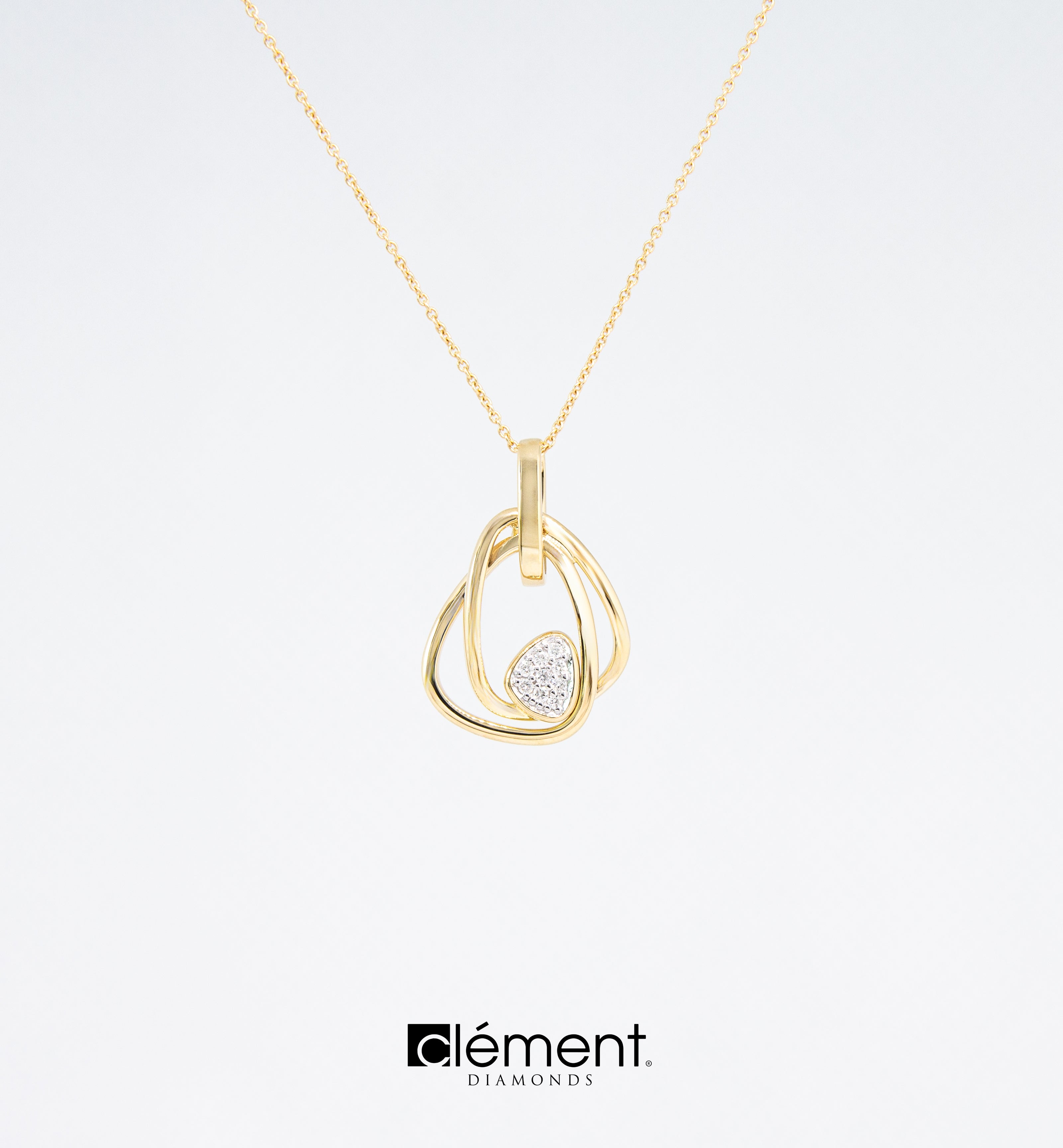 18ct Yellow Gold Diamond Design Pendant