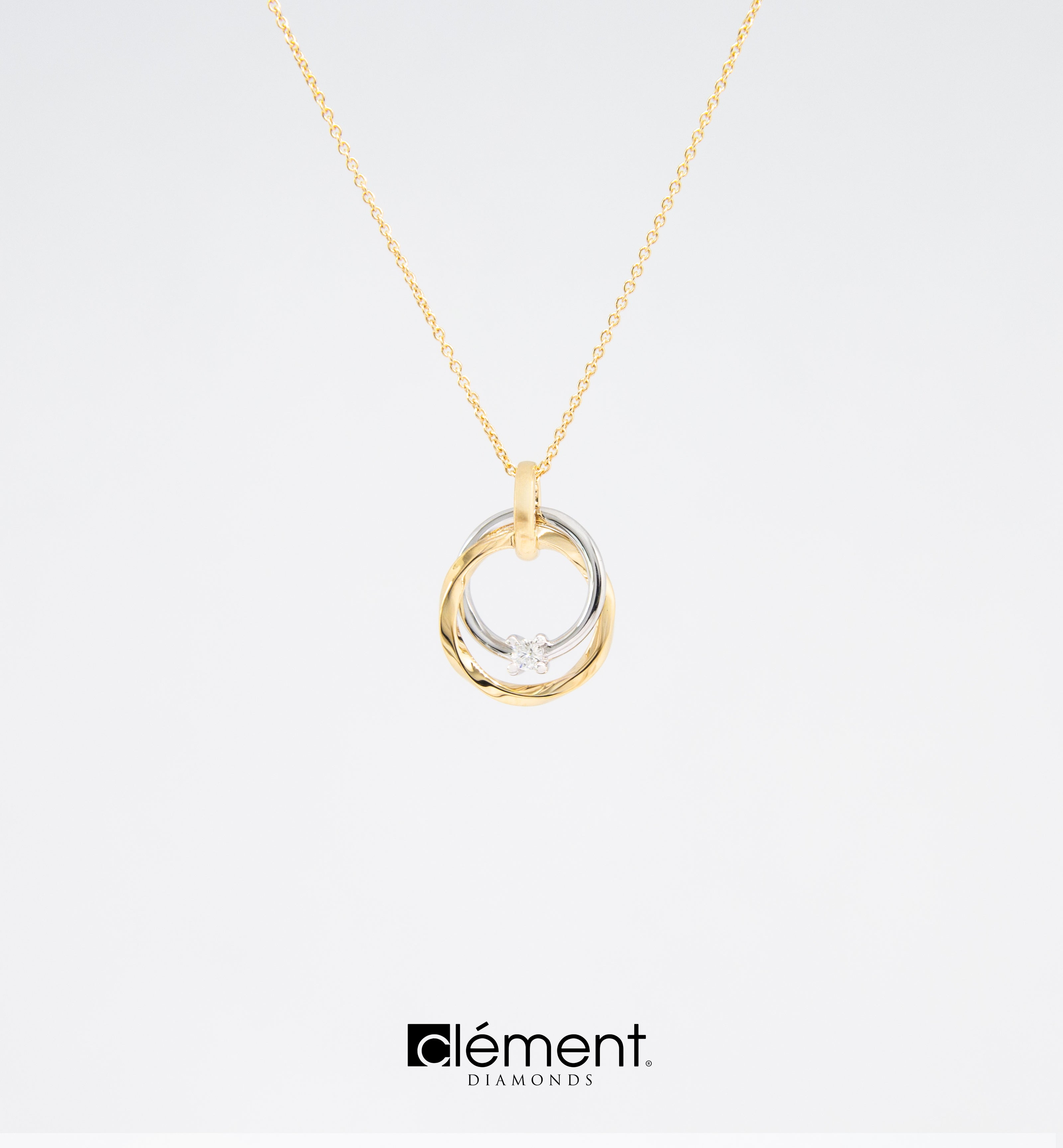 18ct Gold Two-Tone Diamond Circle Design Pendant