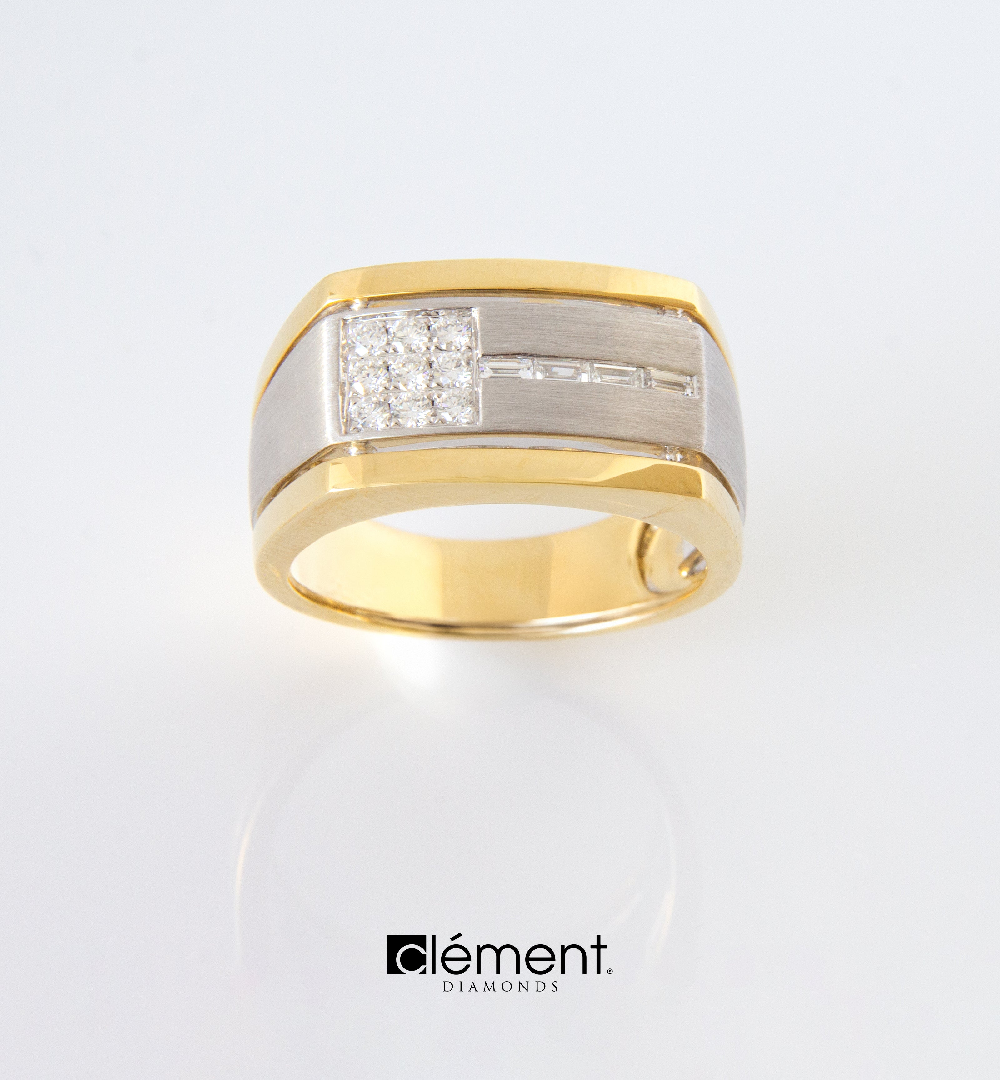 18ct Gold Two-Tone Signet Ring with Diamonds