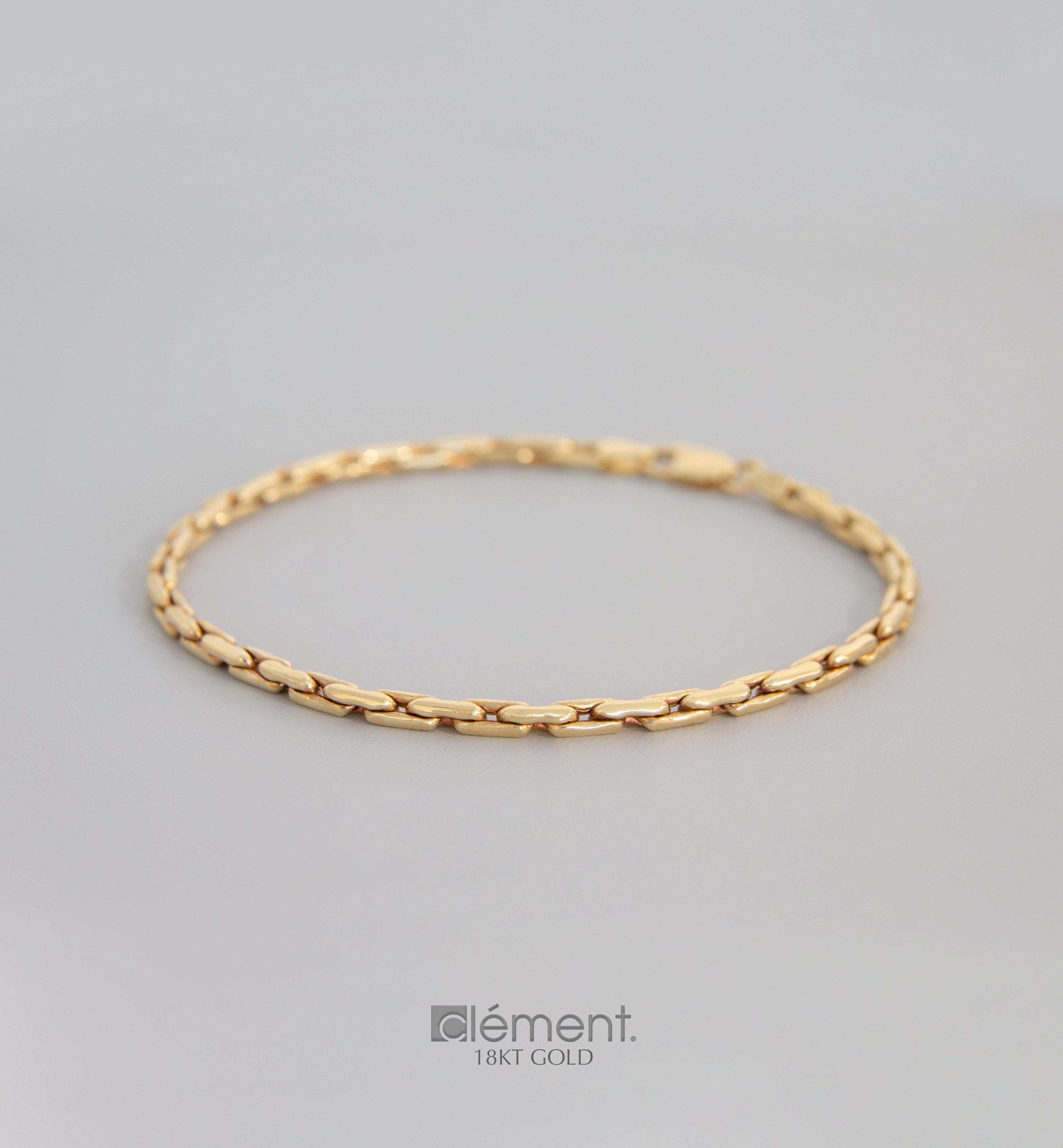 Buy quality Unique 18kt Bracelet For Women in Pune