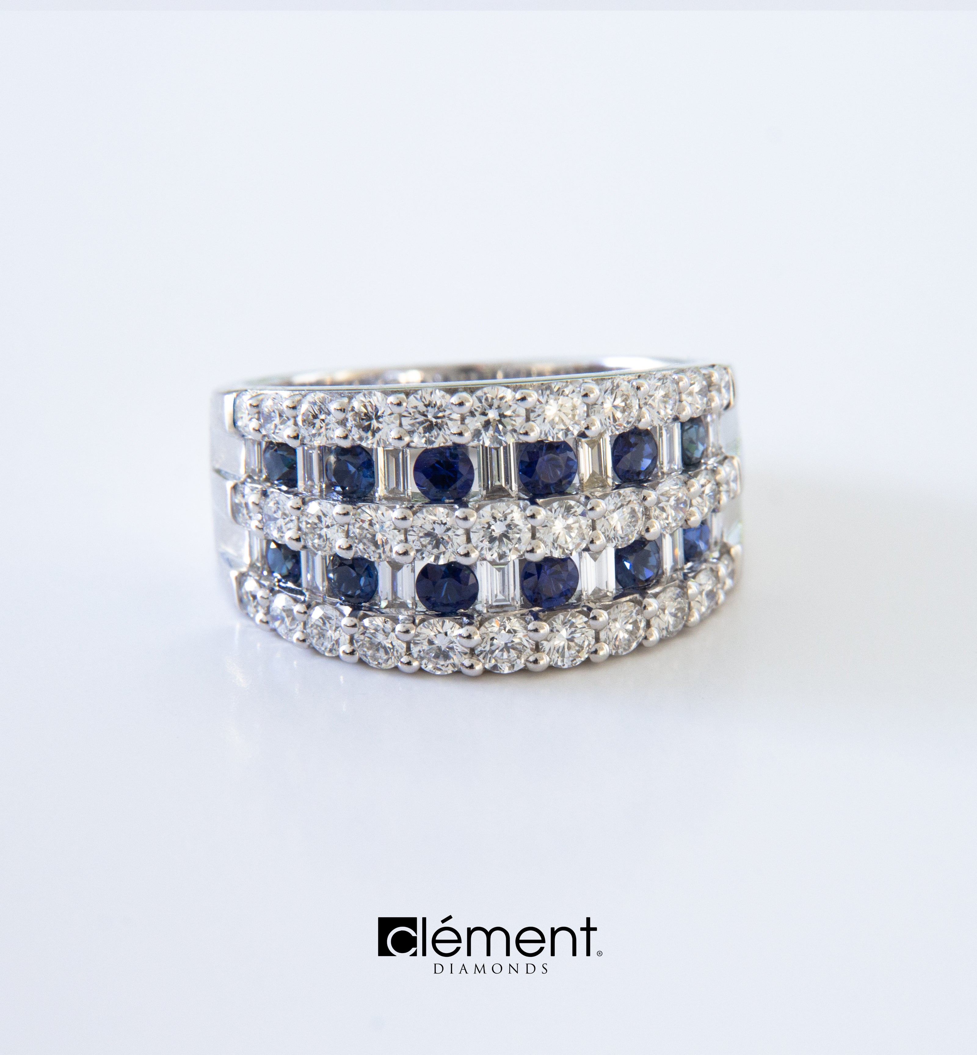 18ct White Gold Diamond & Blue Sapphire Ring