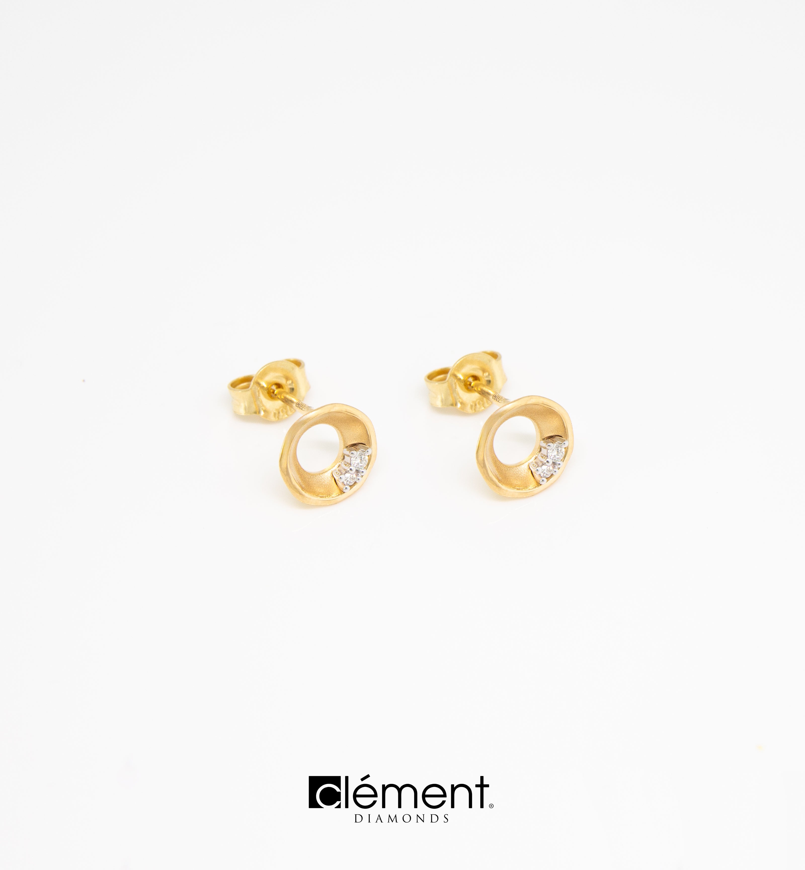 18ct Yellow Gold Diamond Design Earrings