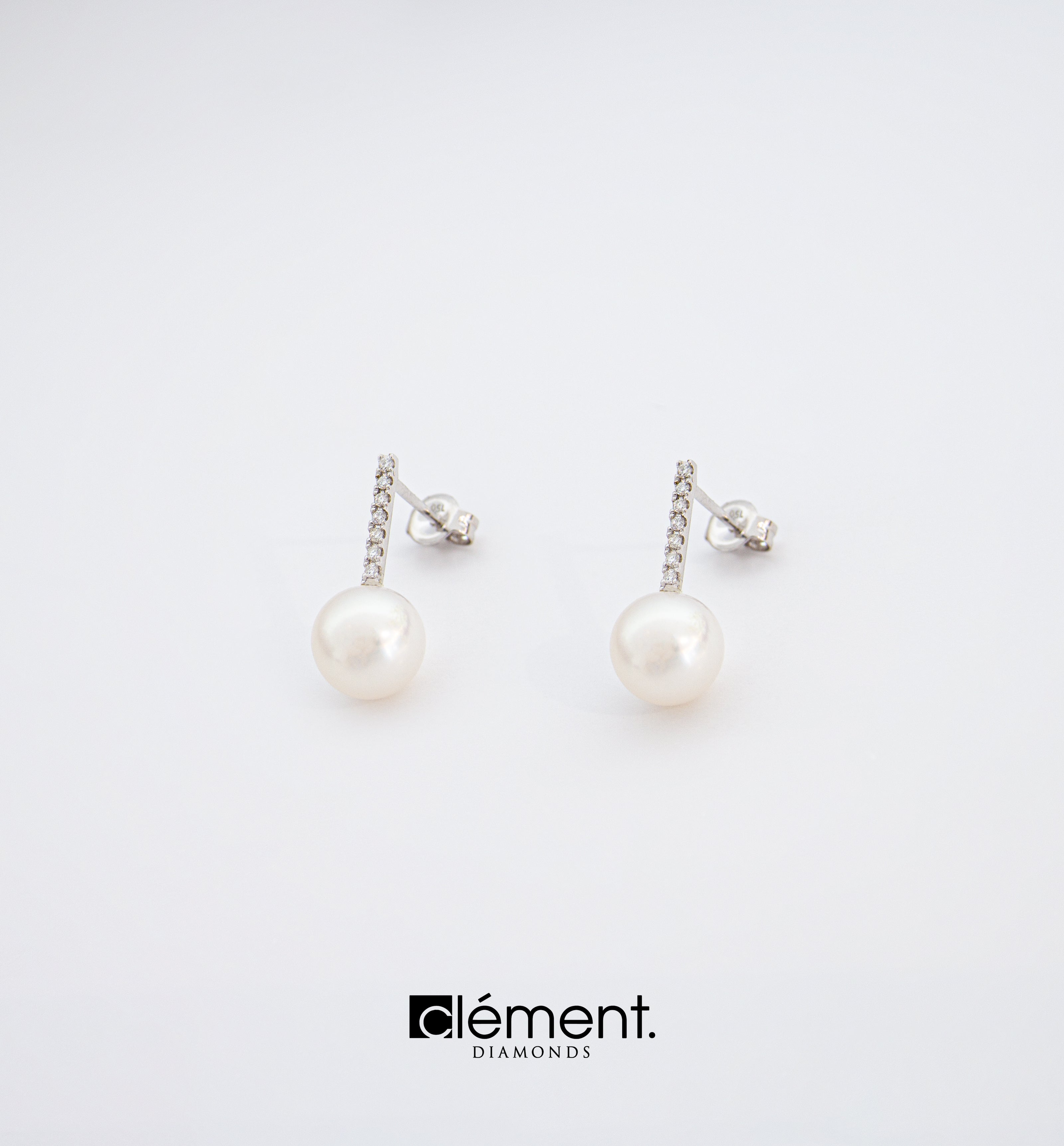 18ct White Gold Diamond & Akoya Pearl Earrings