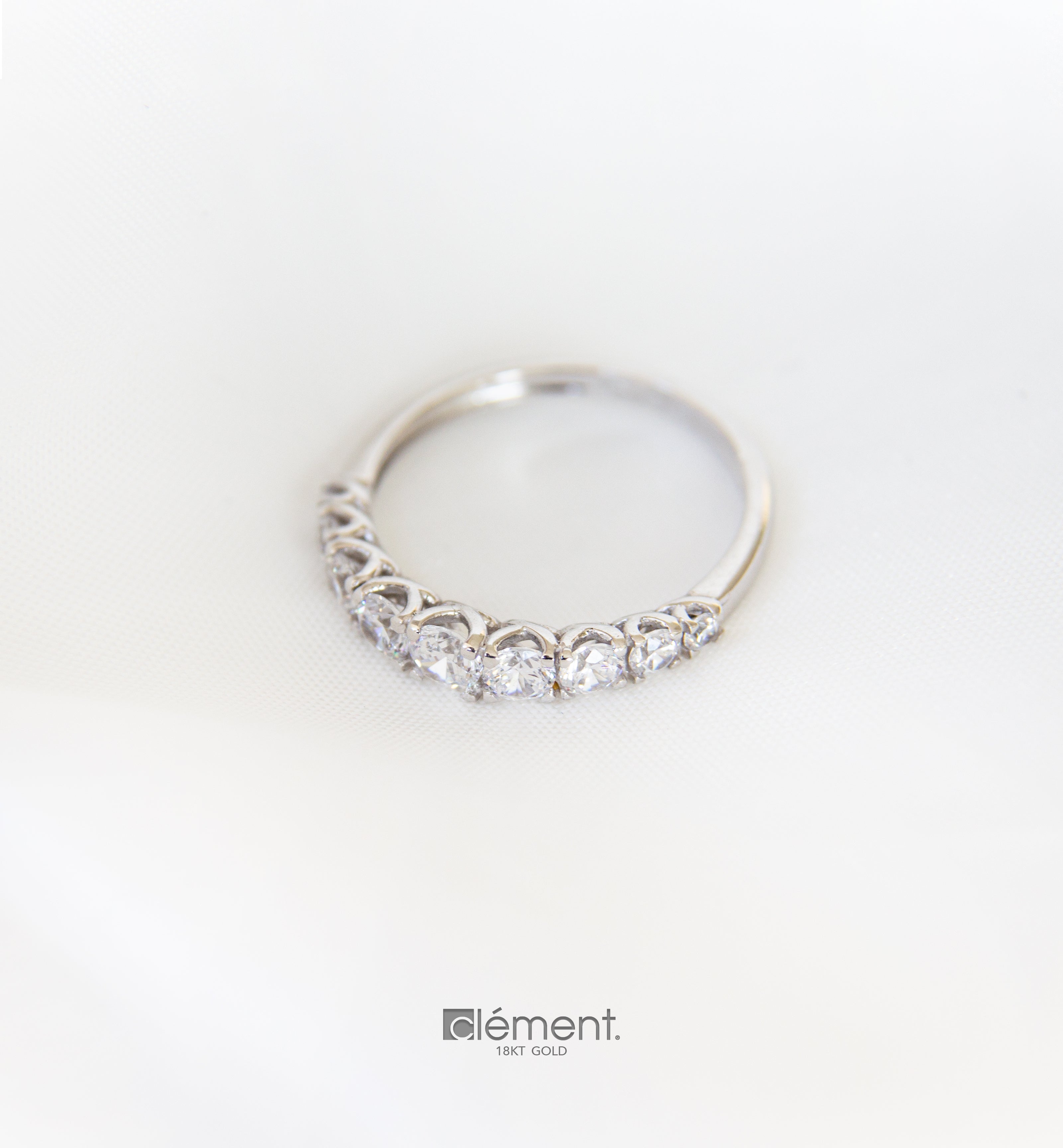 18ct White Gold Half Round Cubic Zircon Ring