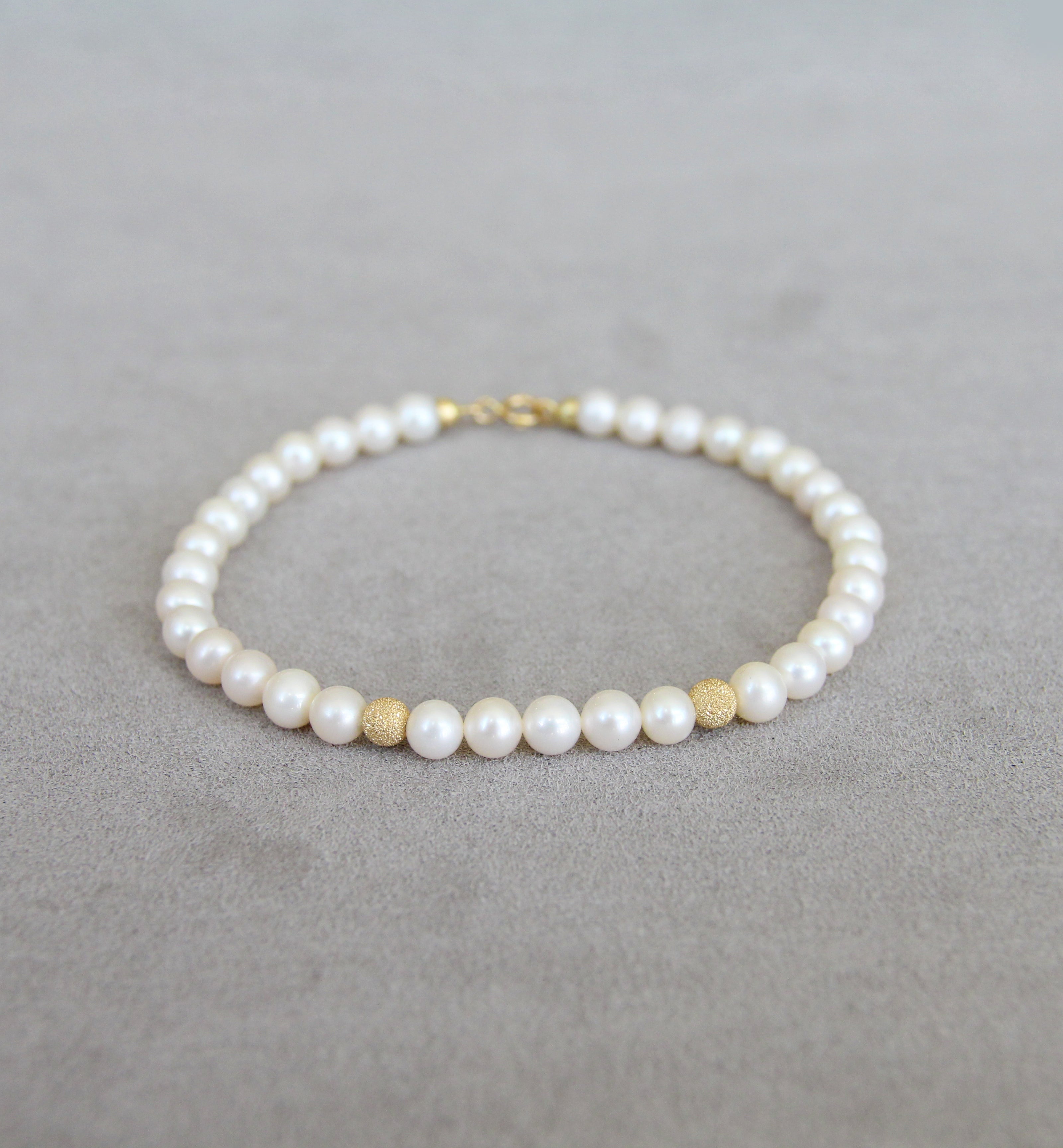 18ct Gold Cultured Pearl Bracelet