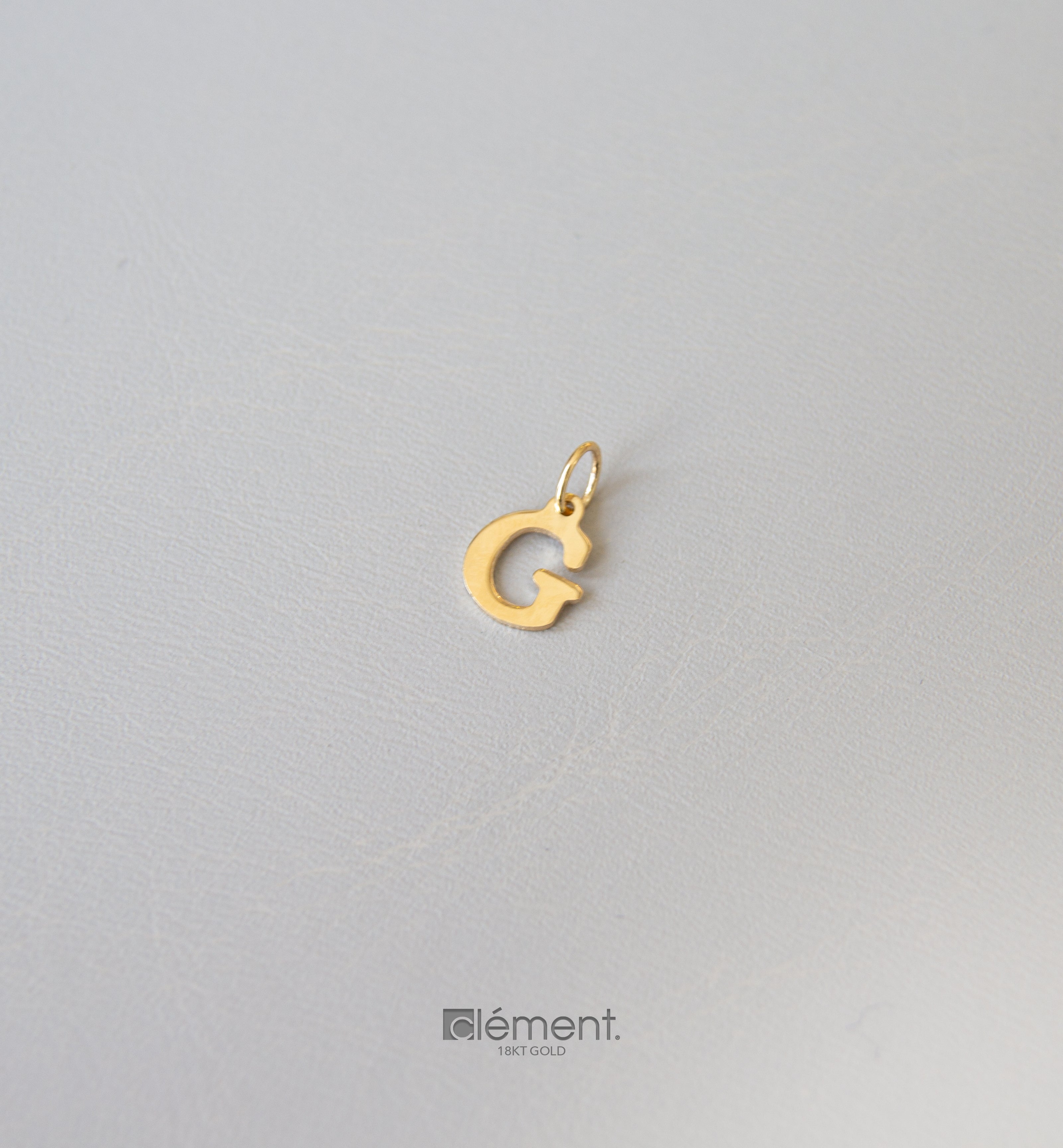 18ct Yellow Gold Initial G