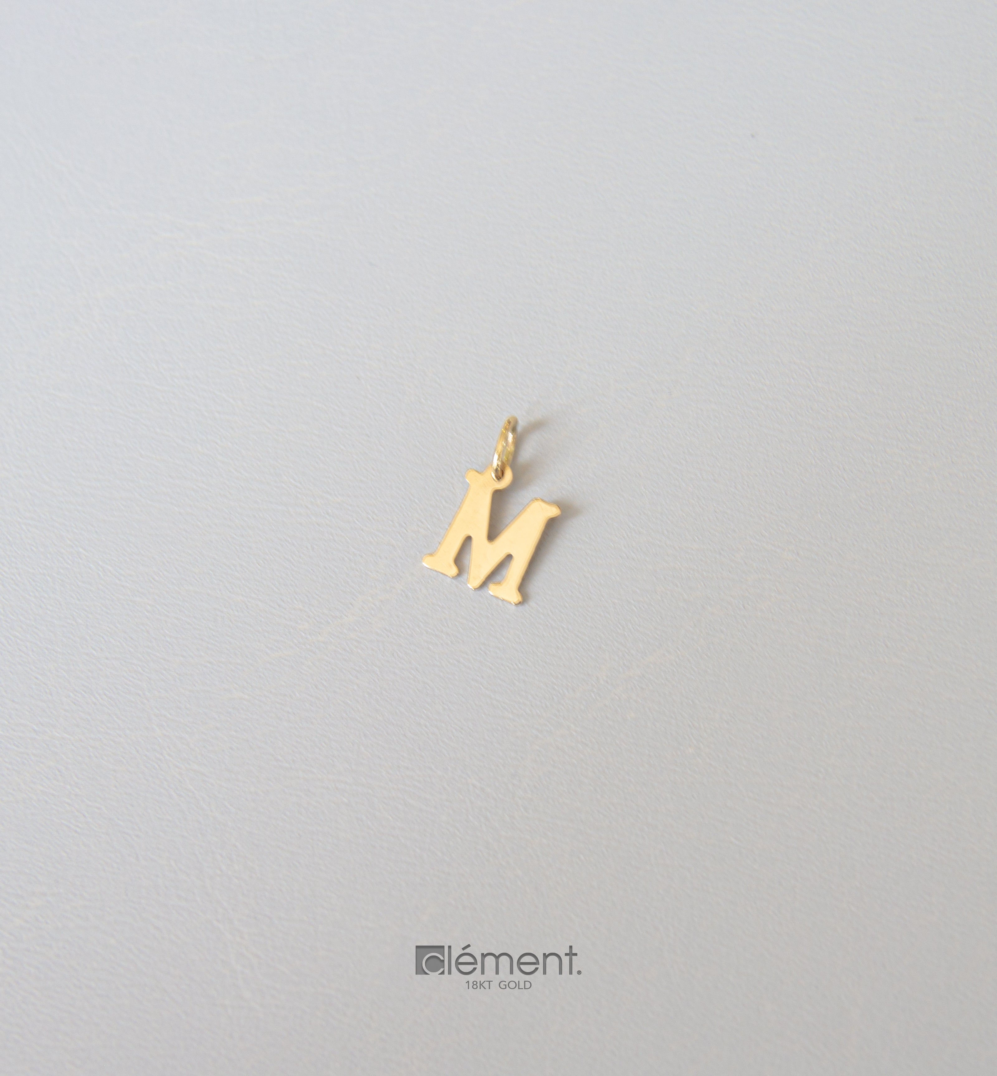 18ct Yellow Gold Initial M