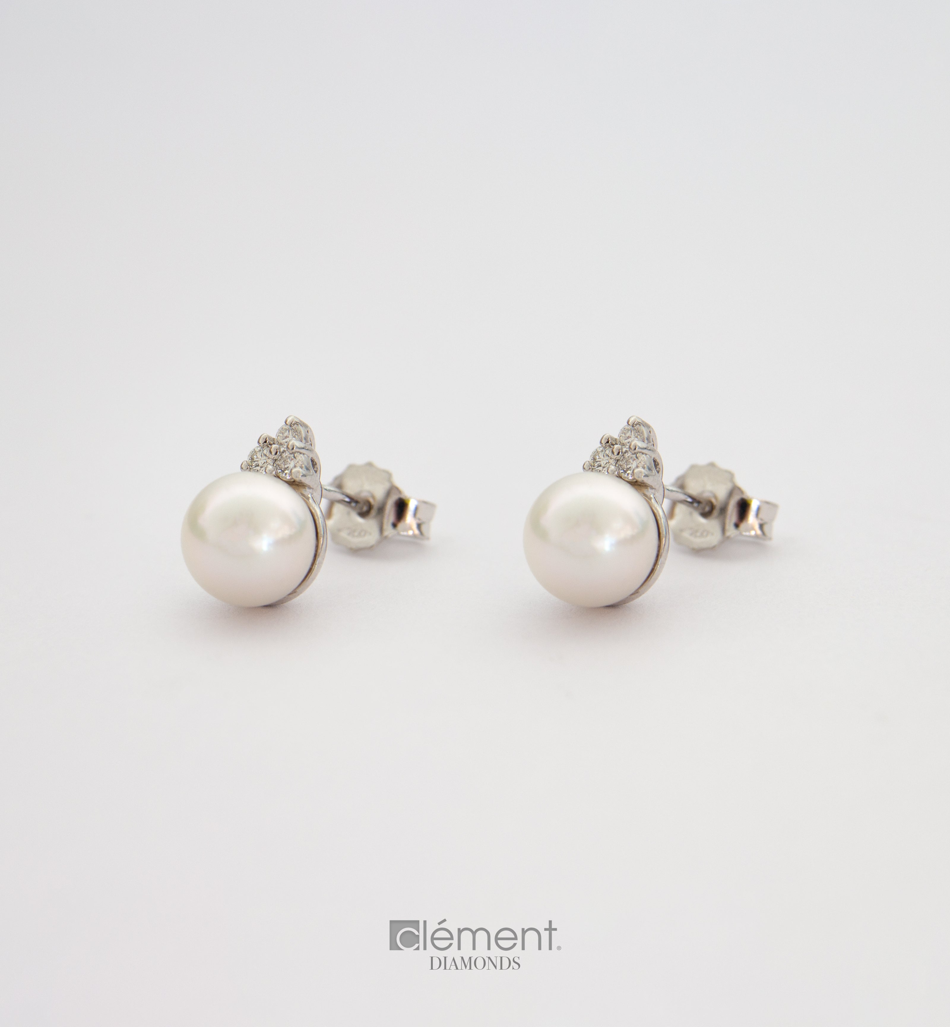 18ct White Gold Natural Diamond & Pearl Earrings