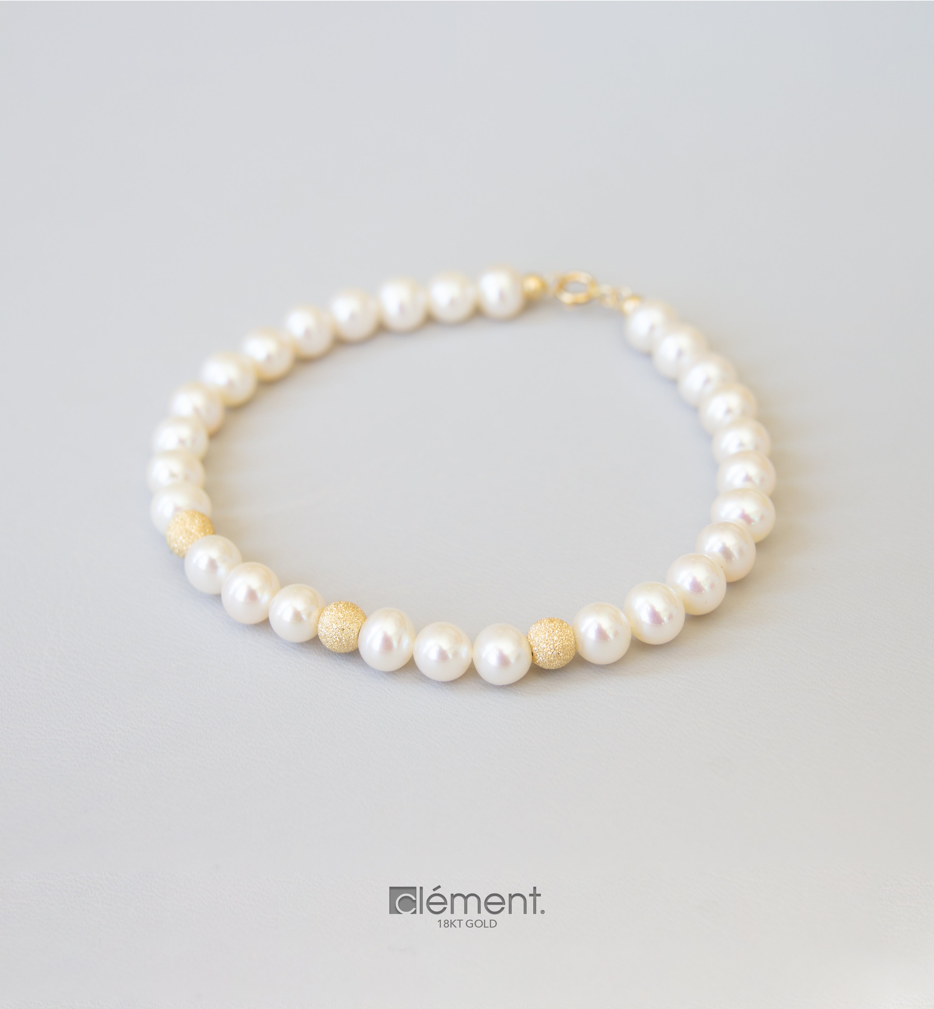 Pearl Bracelet with 18ct Gold Inserts