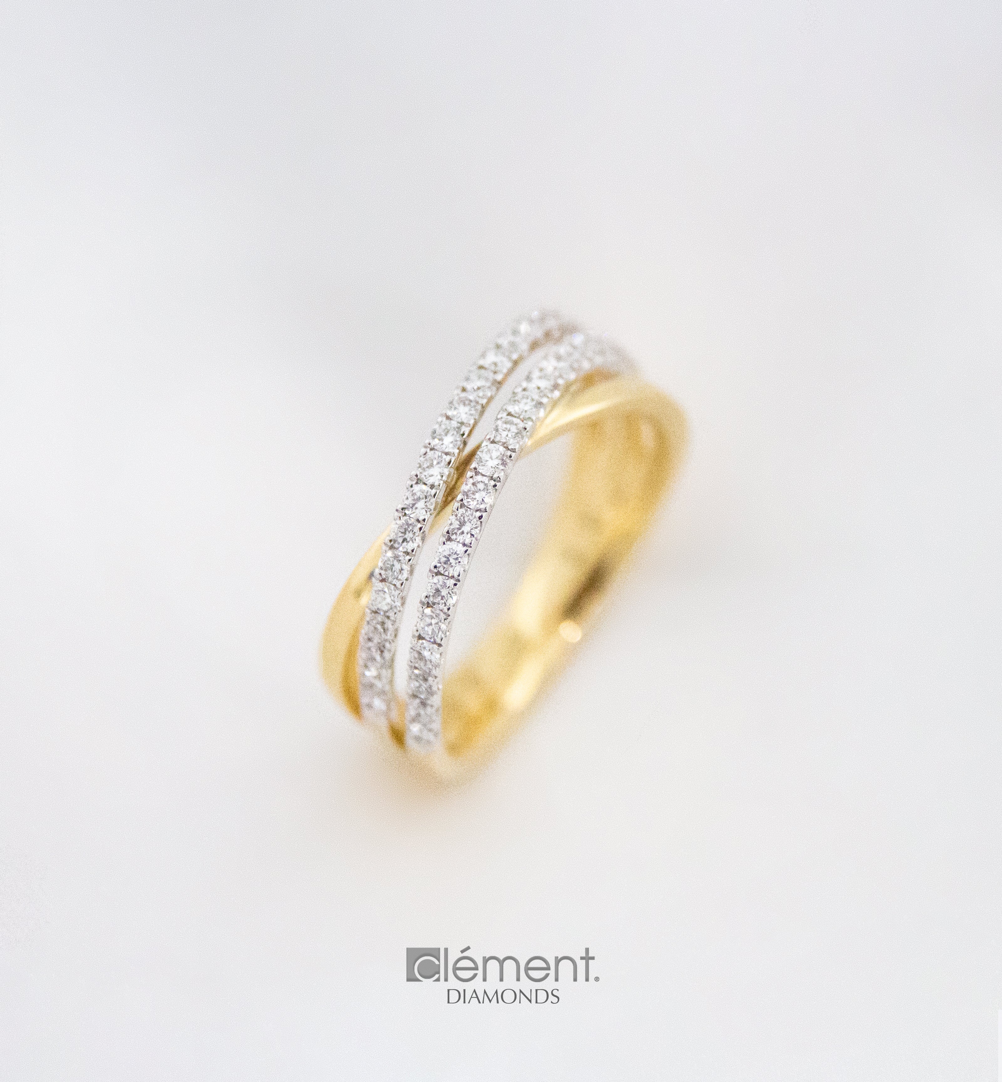 18ct Gold Two-Tone Diamond Ring