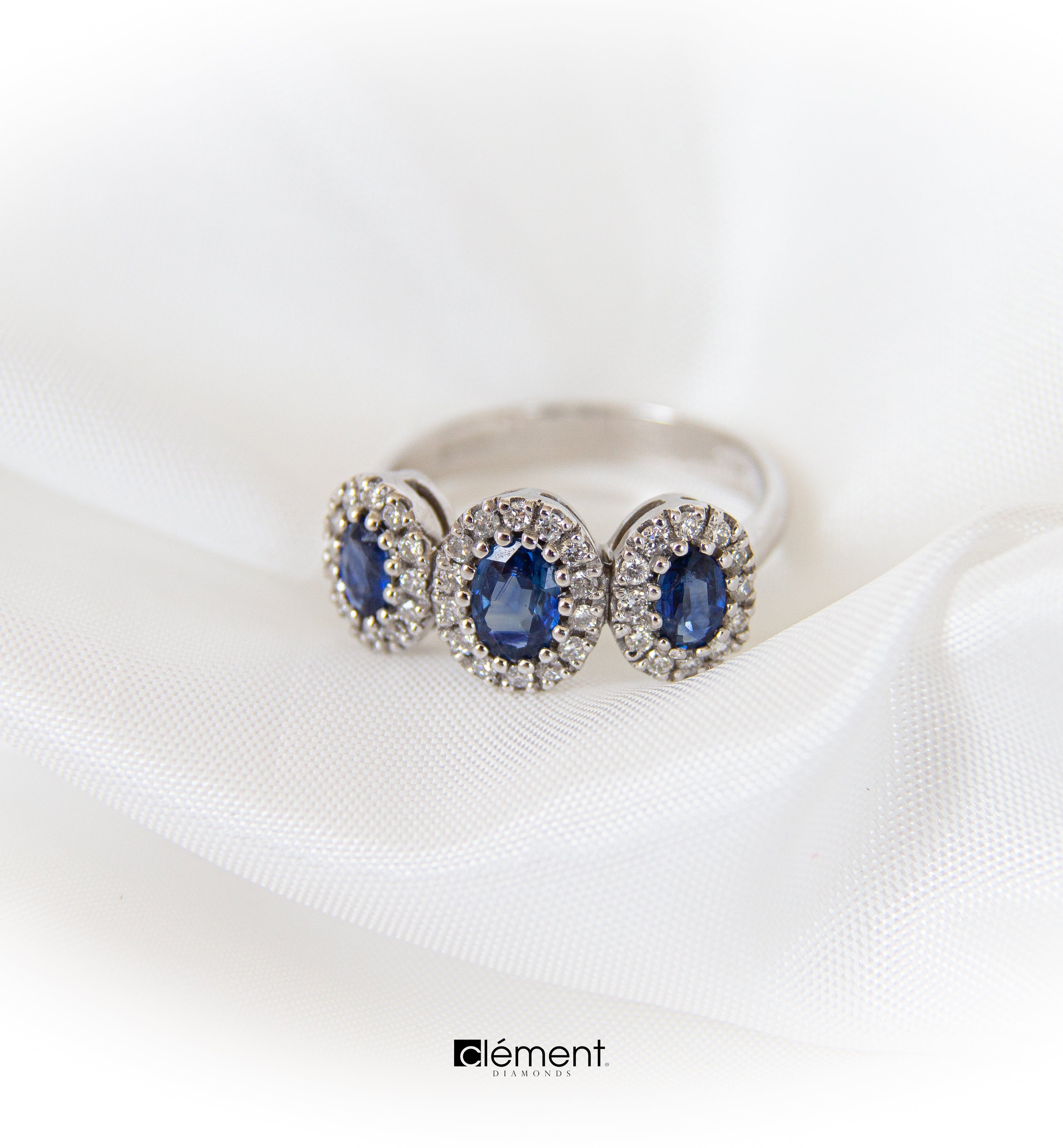 18ct White Gold Natural Diamond & Blue Sapphire Ring