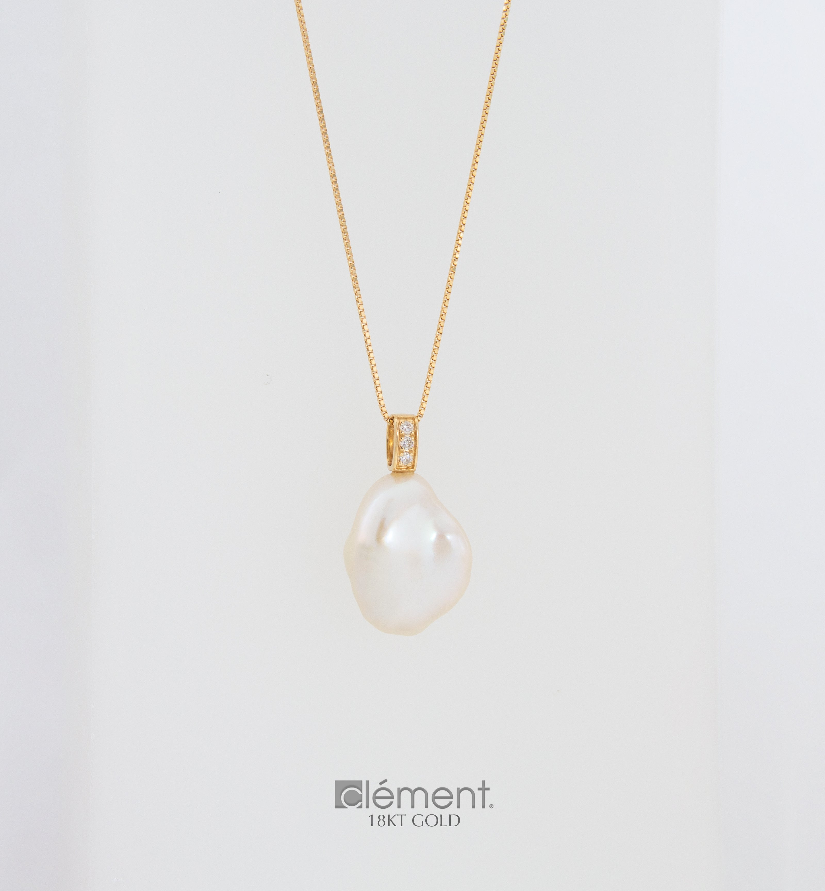 18ct Gold Baroque Pearl Pendant with Diamonds