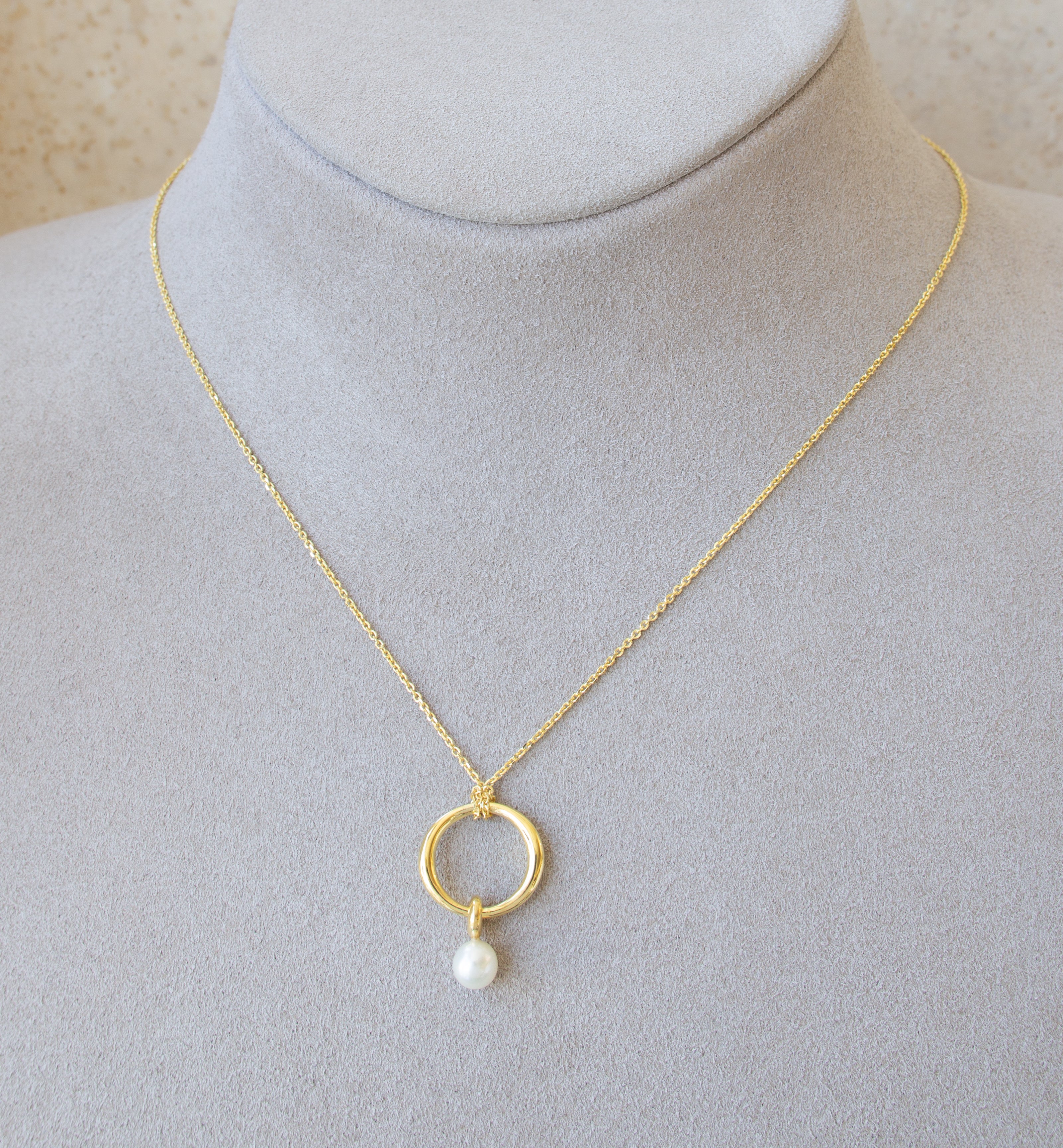 Silver 925 Yellow Gold Plated Circle & Pearl Necklace