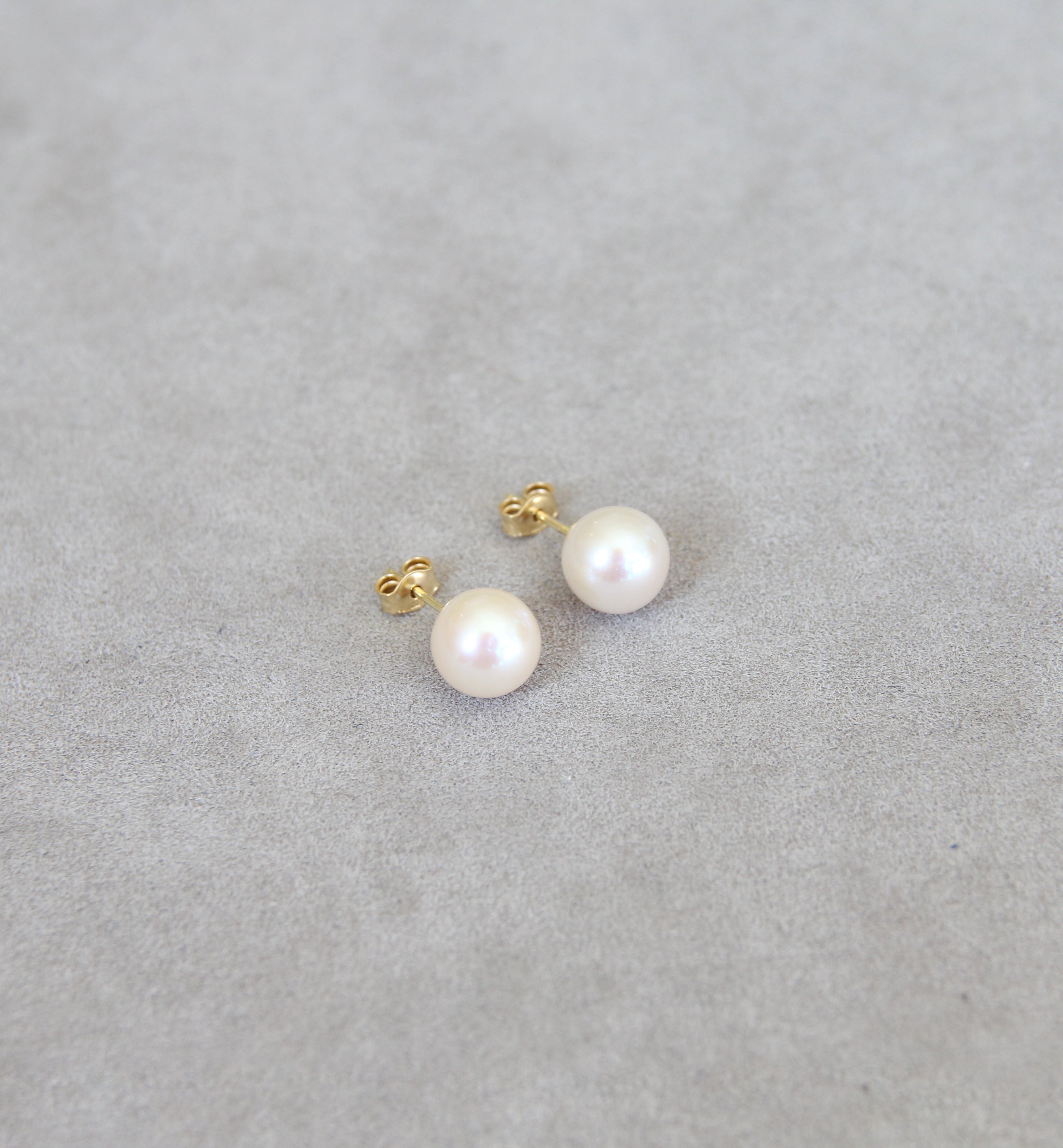 18ct Gold Cultured Pearl Earrings